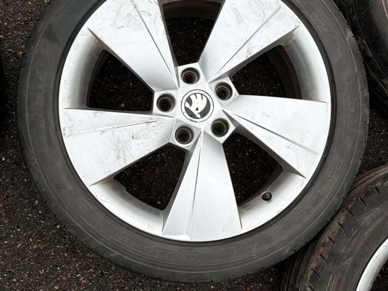 Billede 6 - Skoda alufælge med sommer dæk