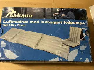 Luftmadras med indbygget fodpumpe fra Nakano