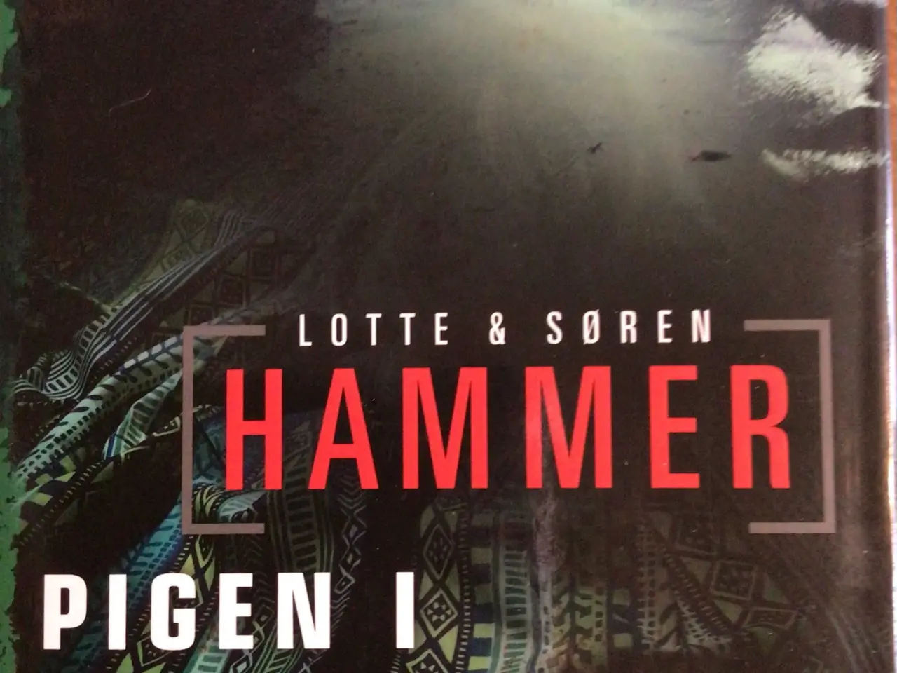 Billede 1 - Lotte & Søren Hammer : Pigen i Satans Mose