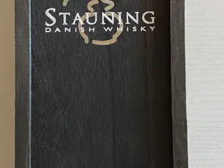 Stauning flaske og vinkasse