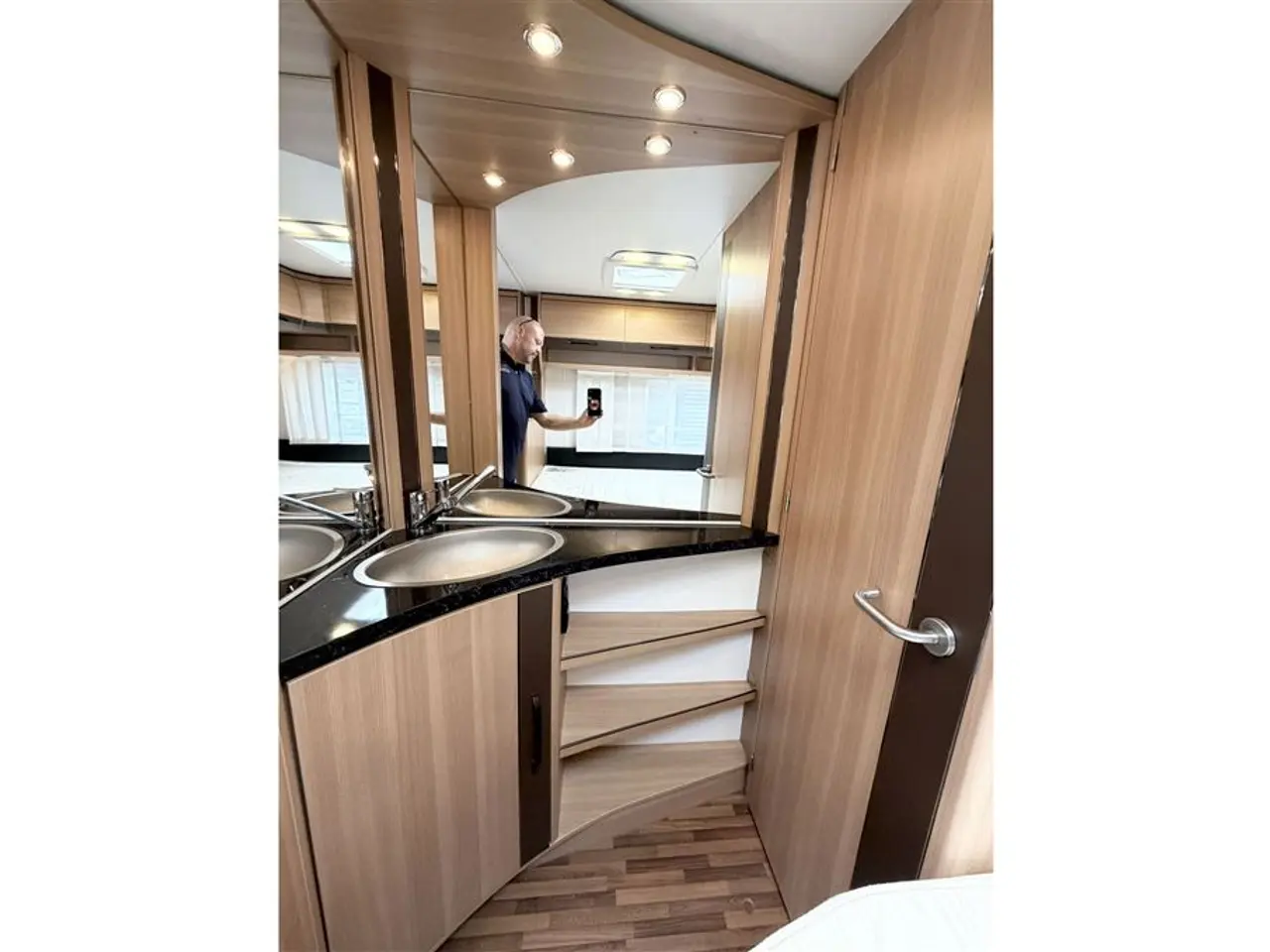 Billede 19 - 2015 - LMC Musica 520 D Franskseng-Gulvtemp.-Mover-Telt