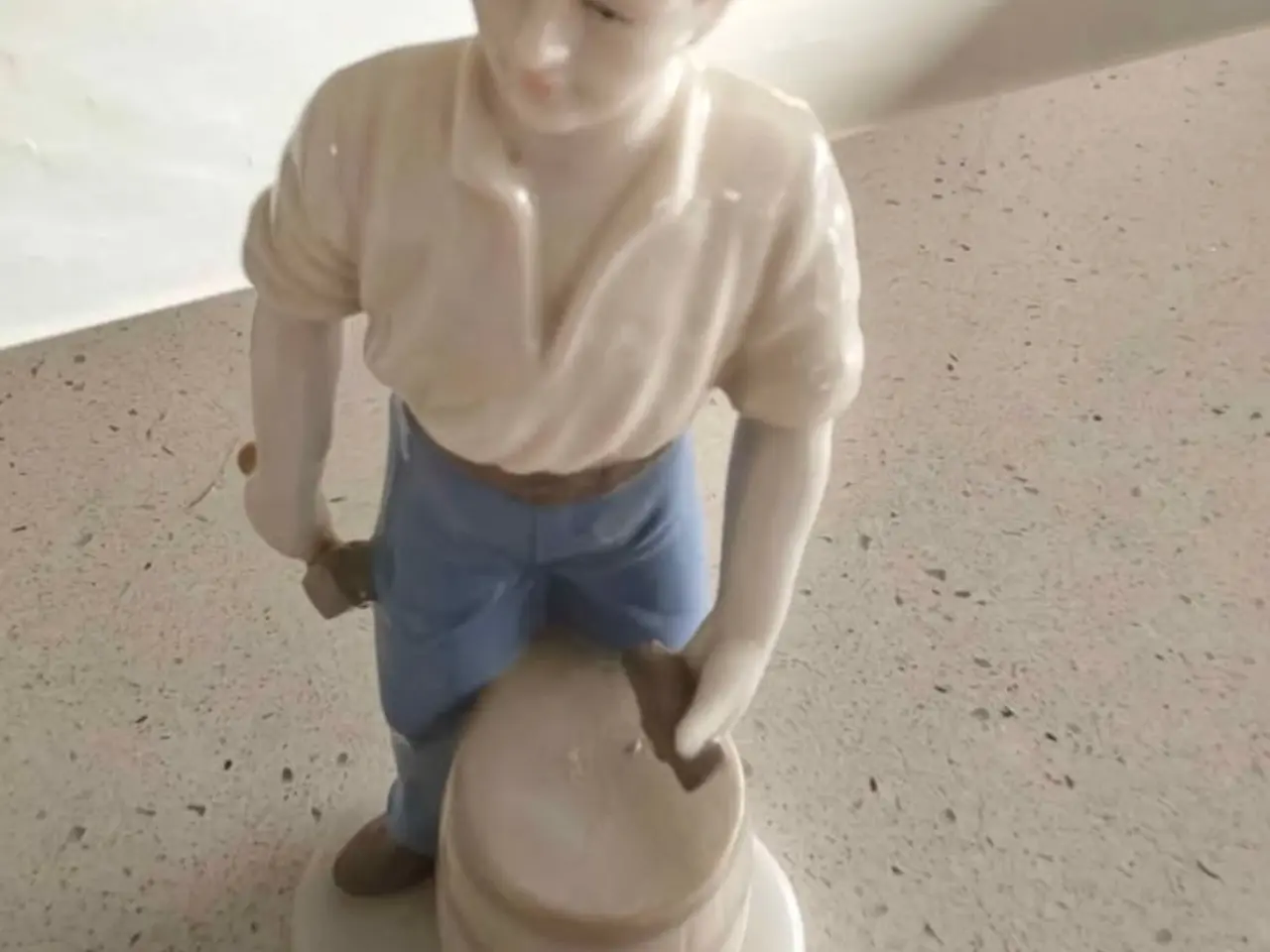 Billede 3 - Porcelæns figur