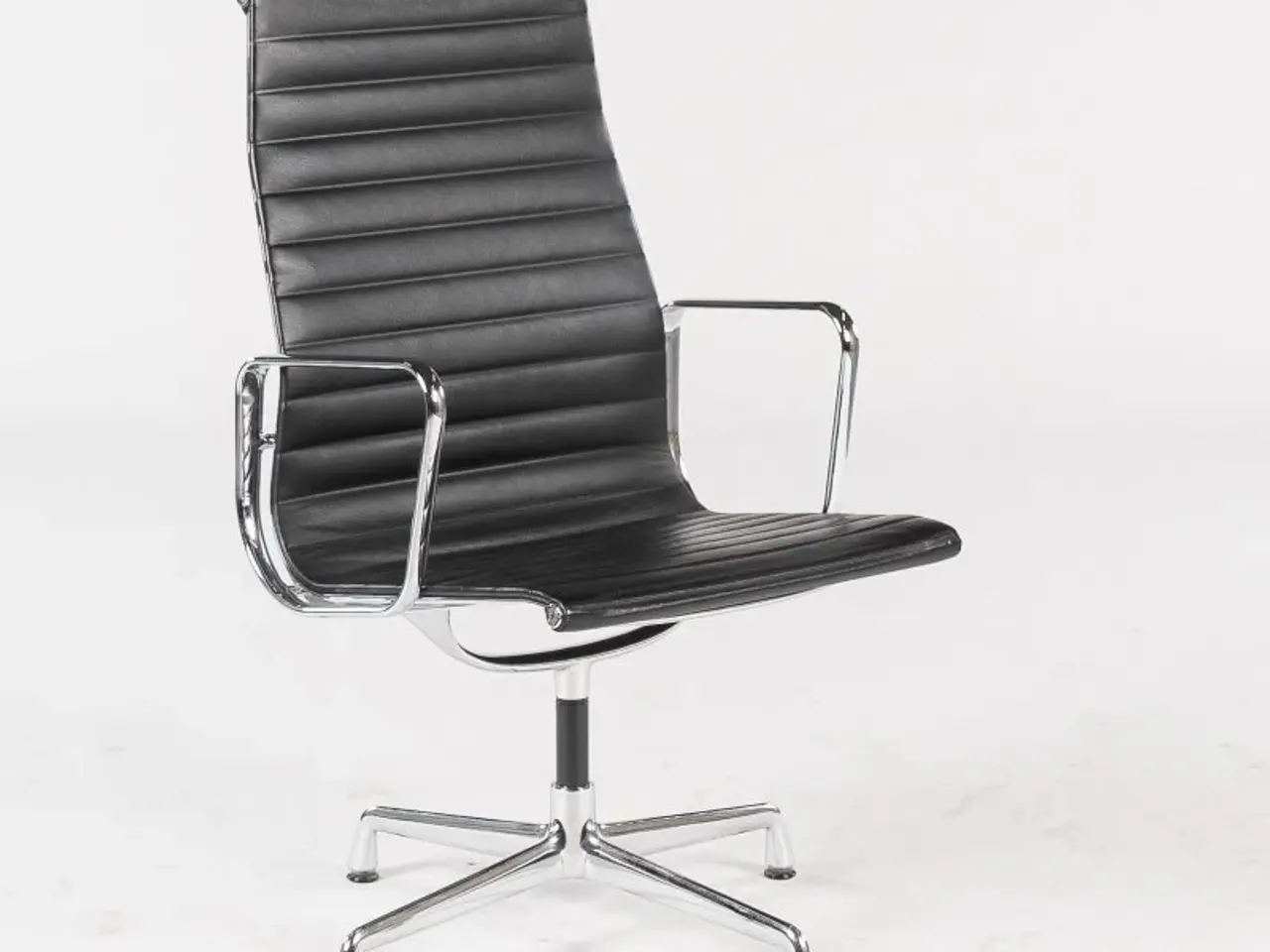 Billede 4 - Eames Ea-109 konferencestol