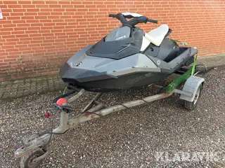 Vandscooter med trailer Seadoo Spark