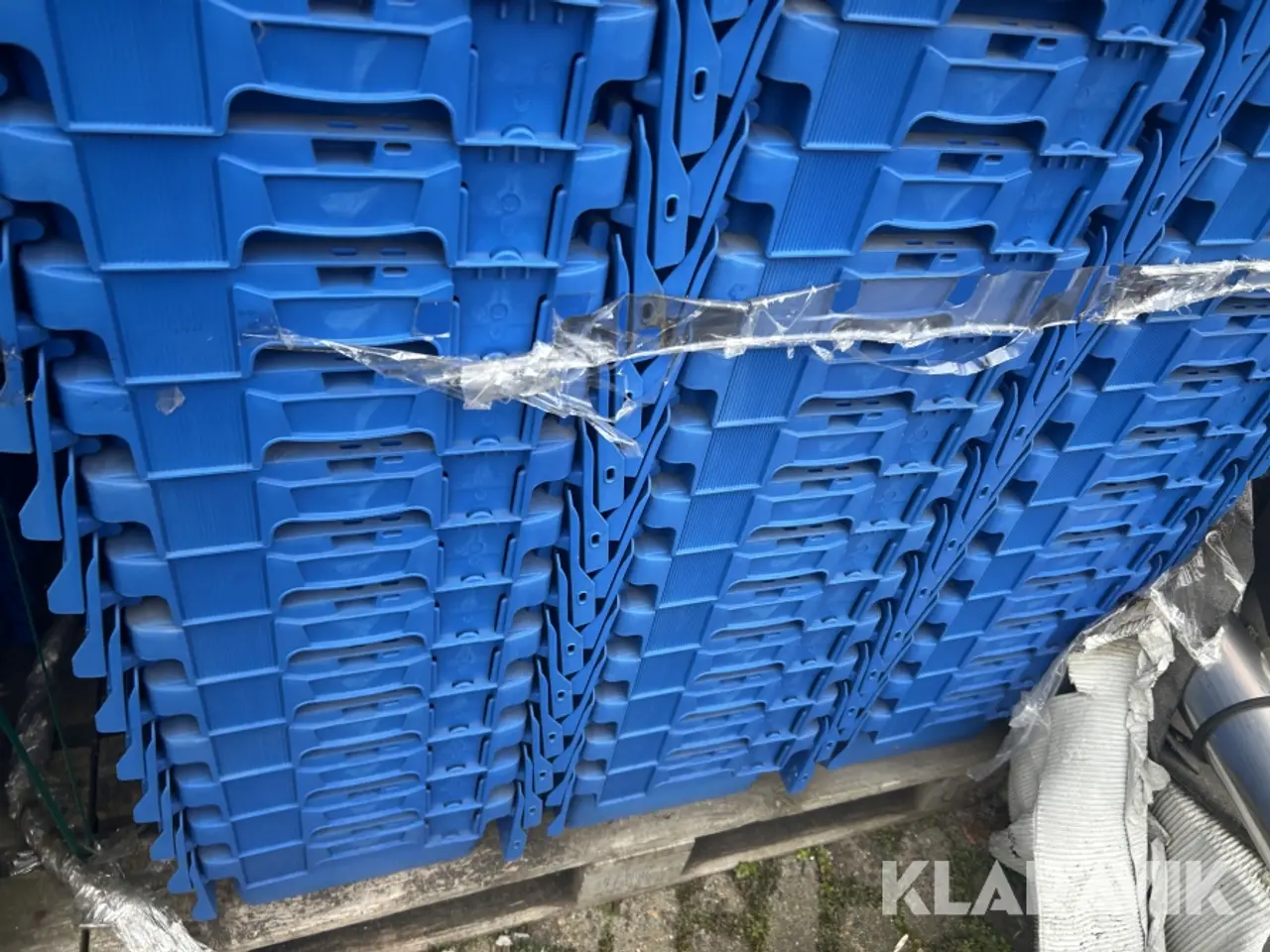 Billede 3 - Plastkasser Med indbygget låg, 120 styk
