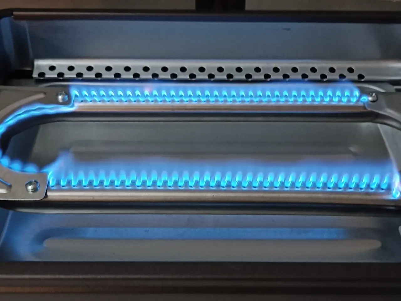 Billede 4 - NY! 2,2kW Gasgrill + 8 Dåser med gas + Regulator