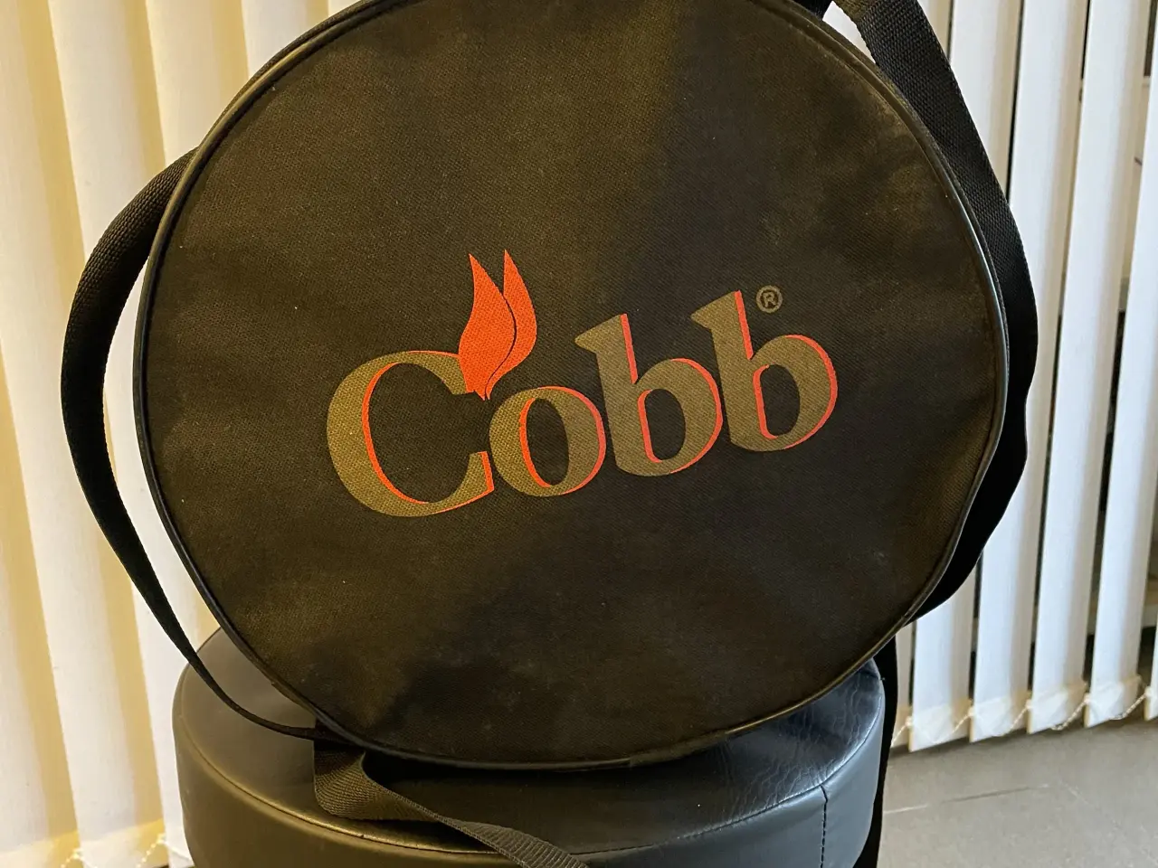 Billede 1 - Cobb bordgrill til kul med taske, rist og stegepan