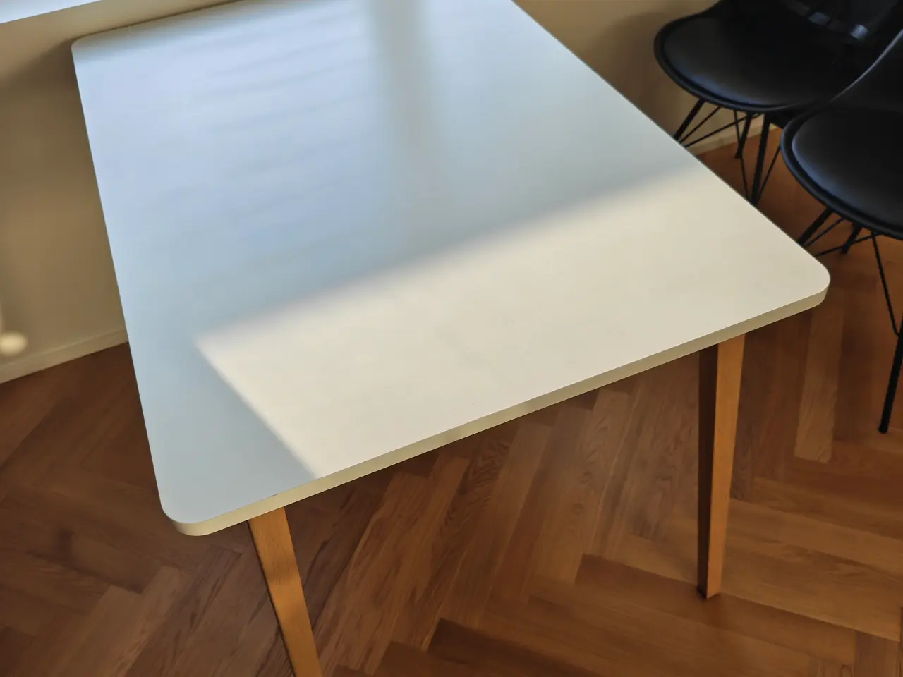 Billede 2 - Spisebord - 4 personers