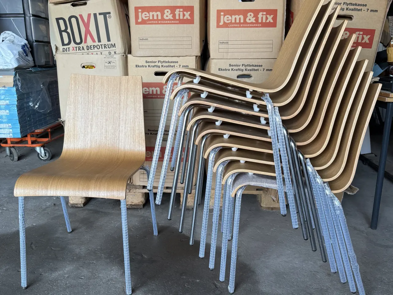 Billede 1 - 10 stk. nye Cafe VII Stole i formspændt finer