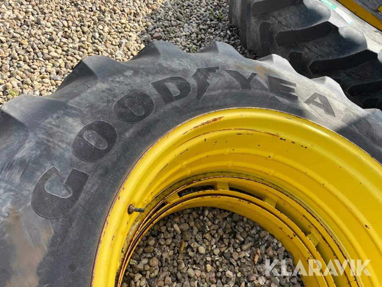 Billede 5 - Dæk Goodyear Super traction 2 styk