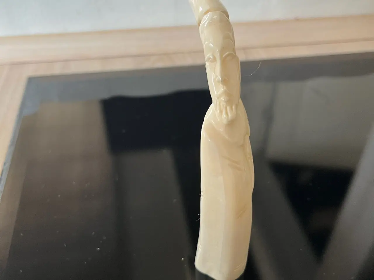 Billede 2 - Figur, smykkeskrin i ben
