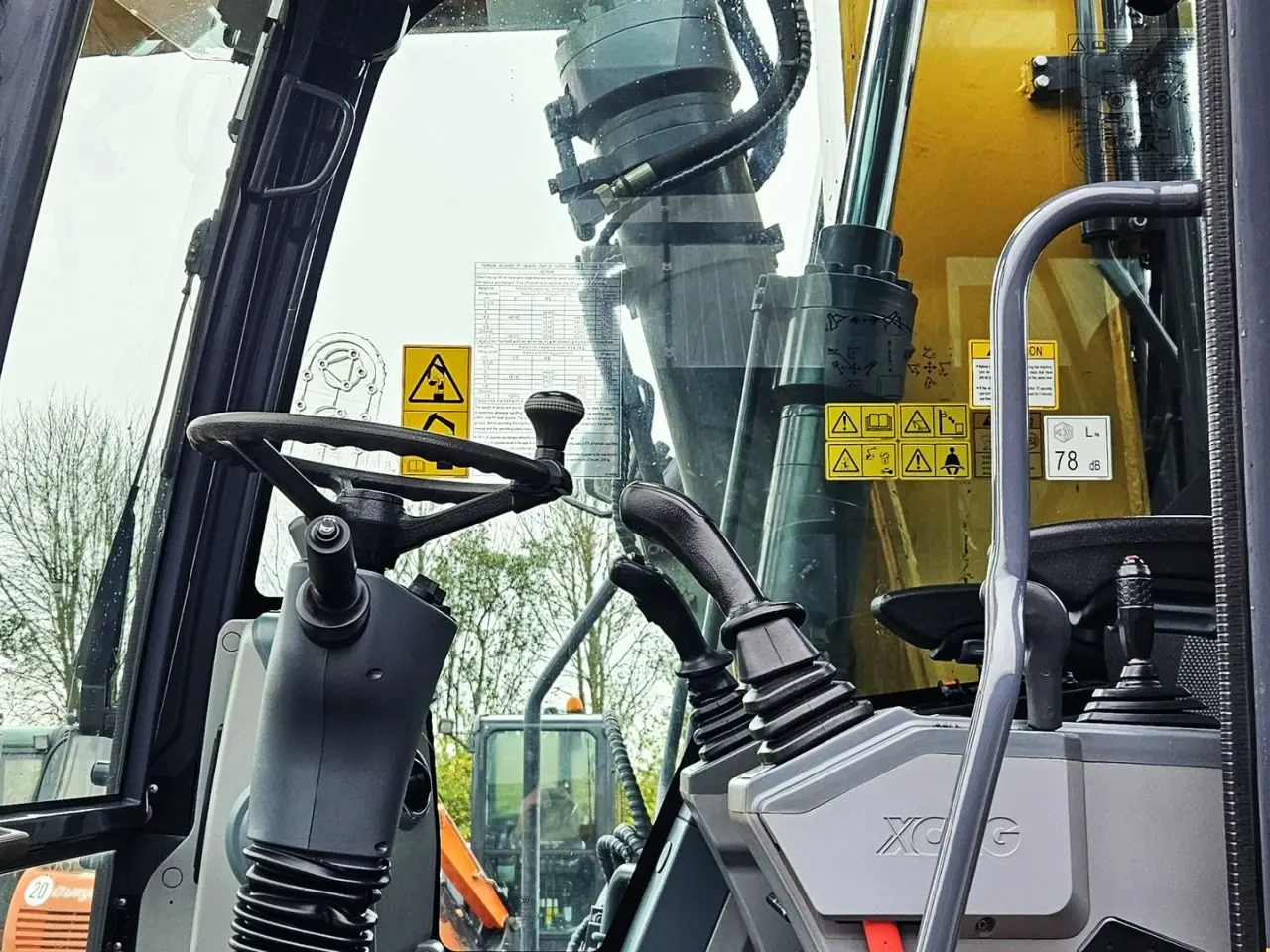 Billede 15 - XCMG XE160W hjulgraver / tiltrotator / meget udstyr / 3500 timer