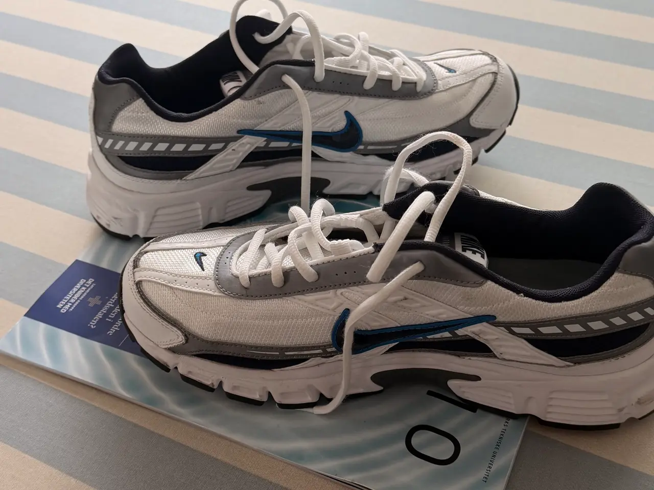 Billede 2 - Meget Lækre NIKE INITIATOR brugt 2 gange indendør