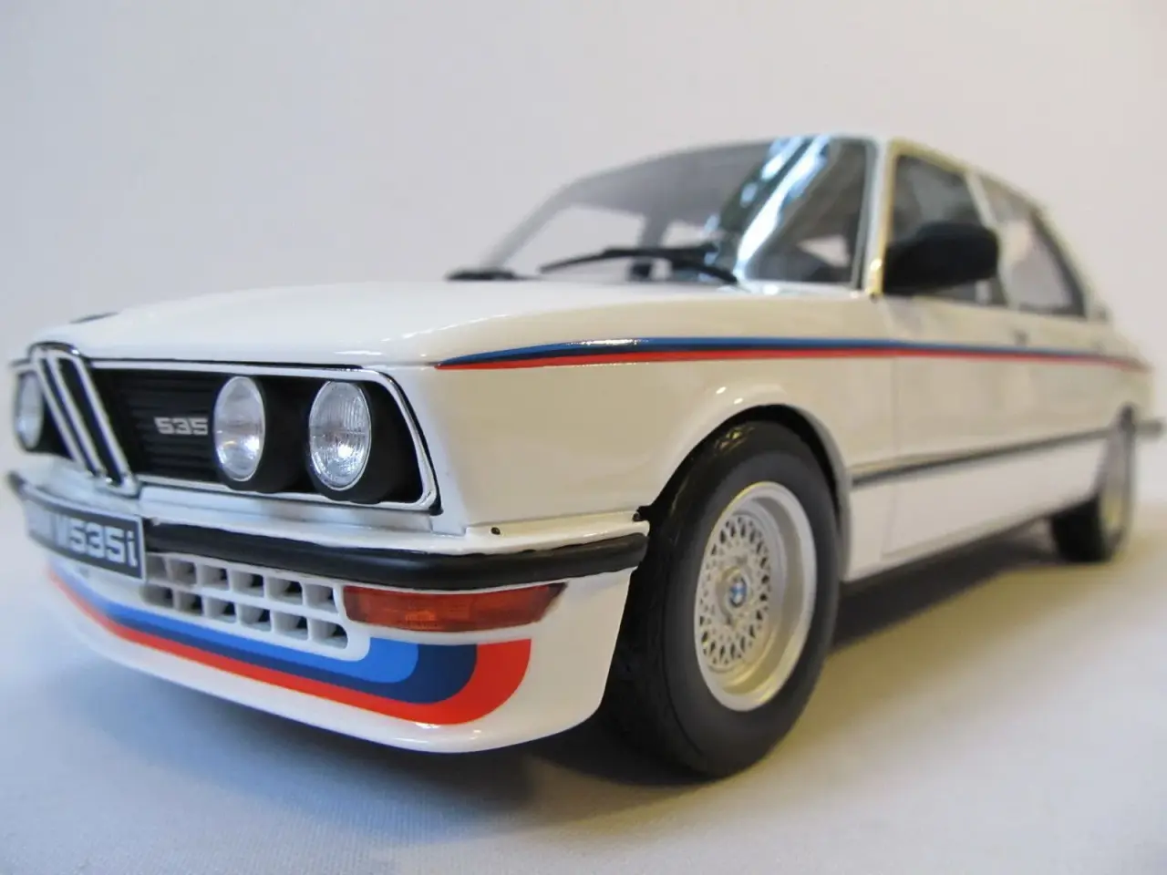 Billede 5 - 1979 BMW M535 (E12) 1:18 