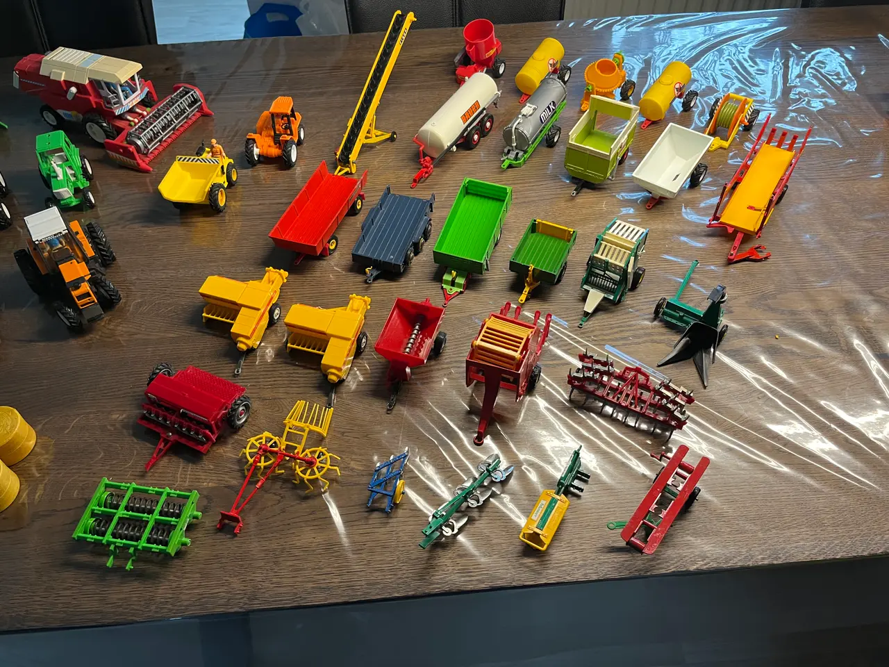 Billede 2 - Traktor med tilbehør som vist på billeder