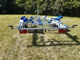 Vlemmix Bådtrailer 700x220 2700