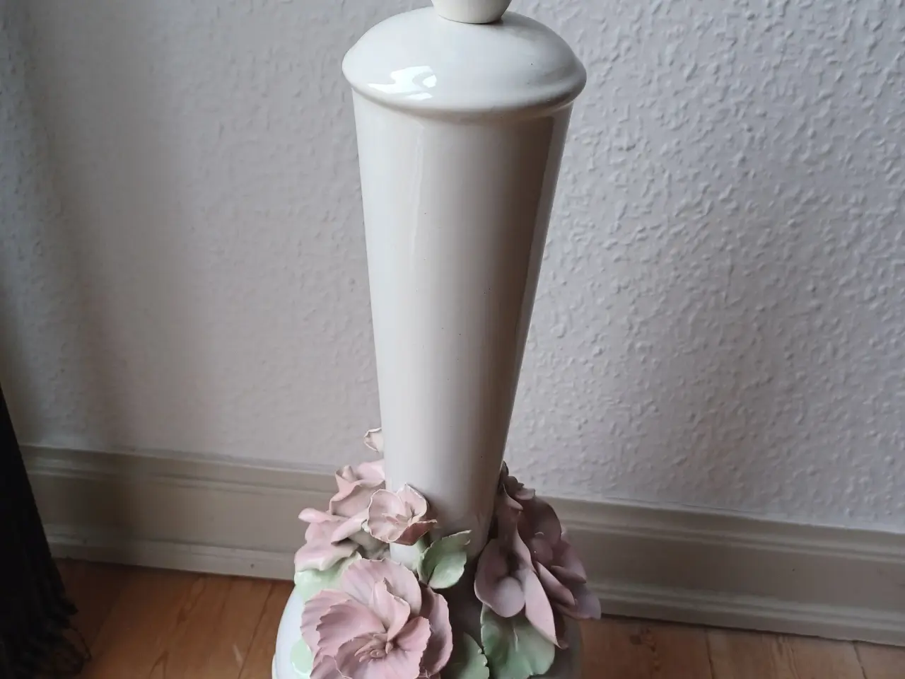 Billede 7 - Smuk gl. porcelæns lampe.