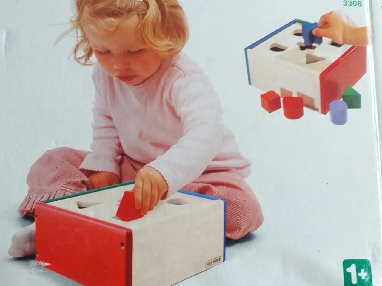 Billede 3 - Pullboks med 5 figurer den er fra 1 år.