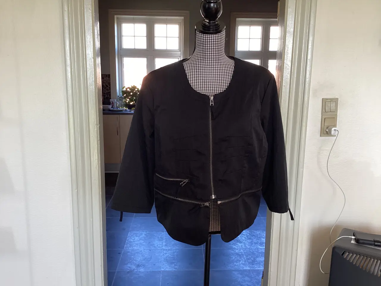 Billede 19 - Jakker. Str: 44-46-XL- XXL
