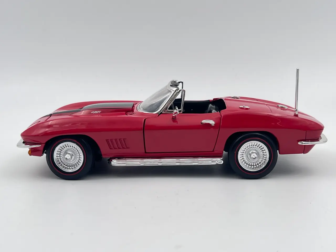 Billede 4 - 1967 Chevrolet Corvette L-71 1:18 Super flot