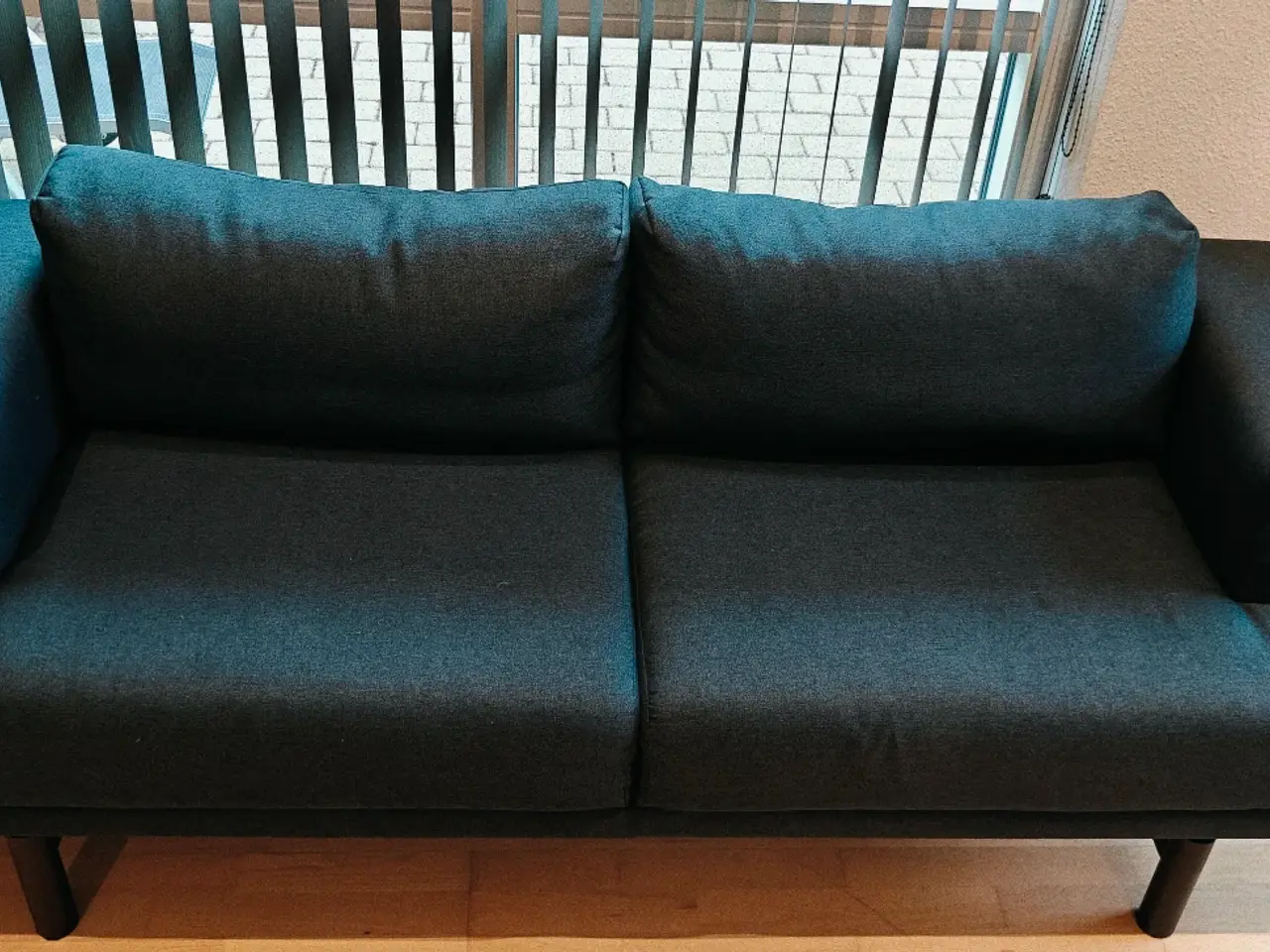 Billede 2 - Sofa, mørkeblå, næsten som ny, Jysk. 