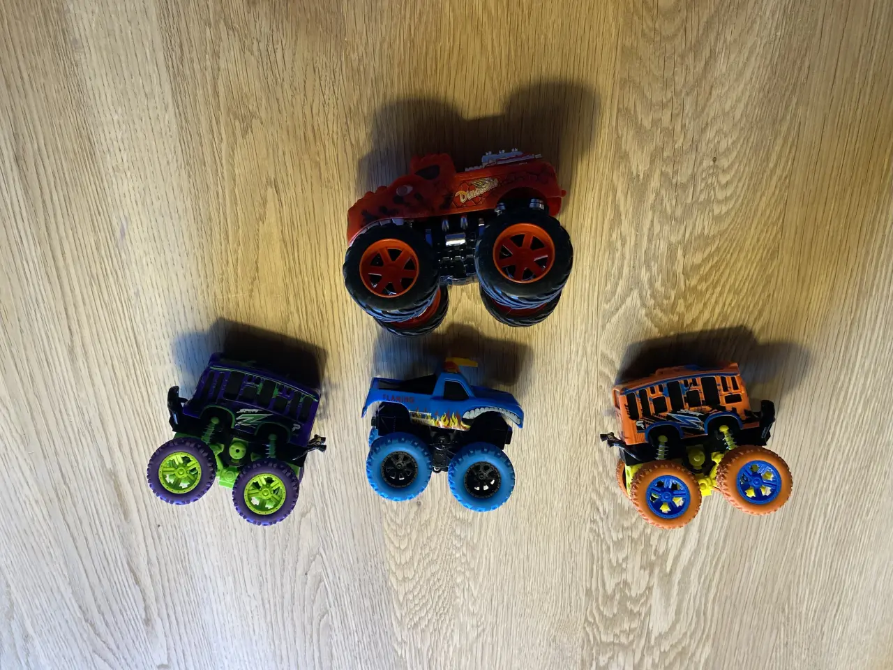 Billede 3 - 4 Monster Jam biler