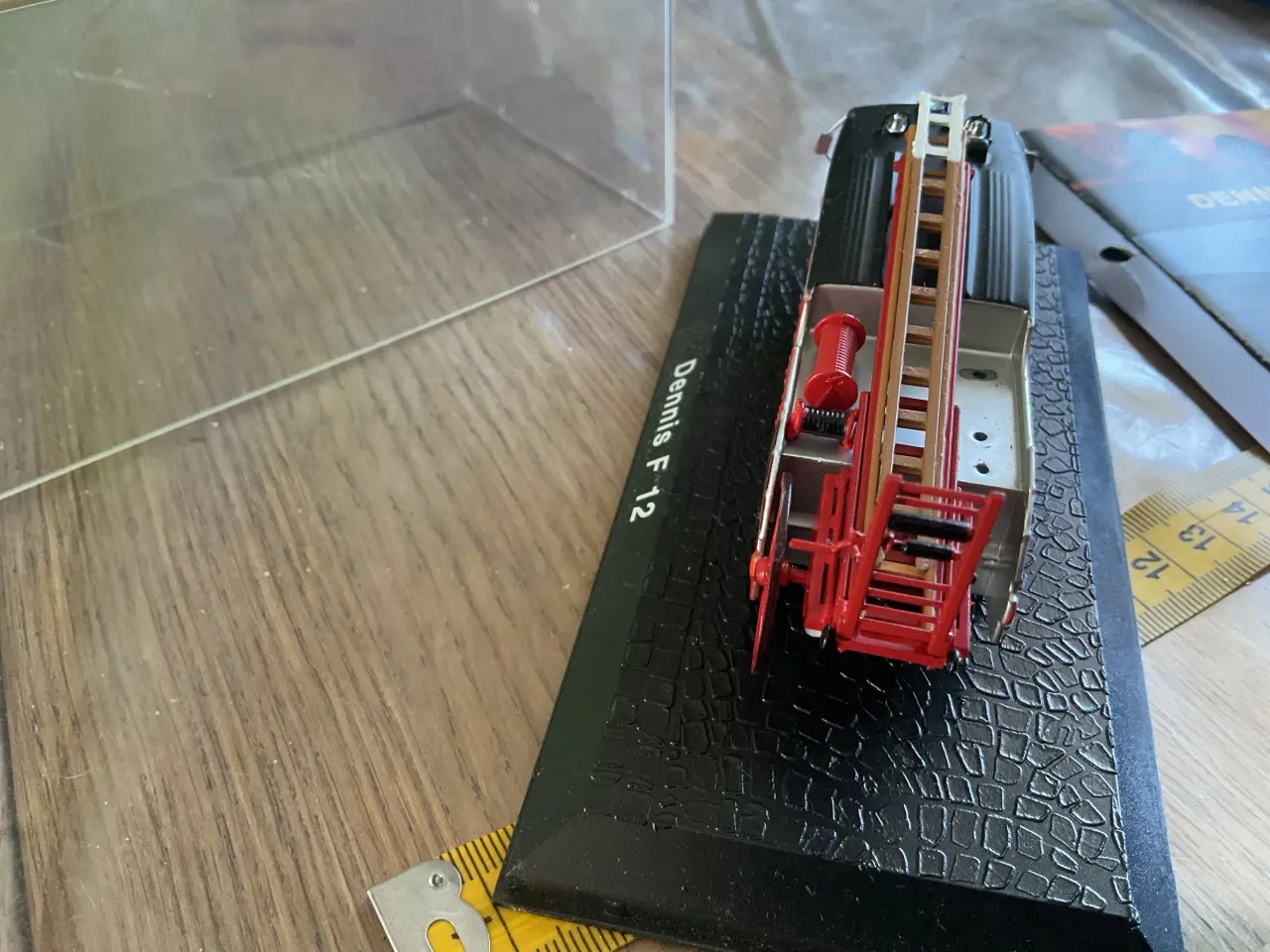 Billede 6 - Model brandbil Dennis F 12