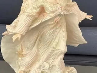 Engle statuette, Engel statue