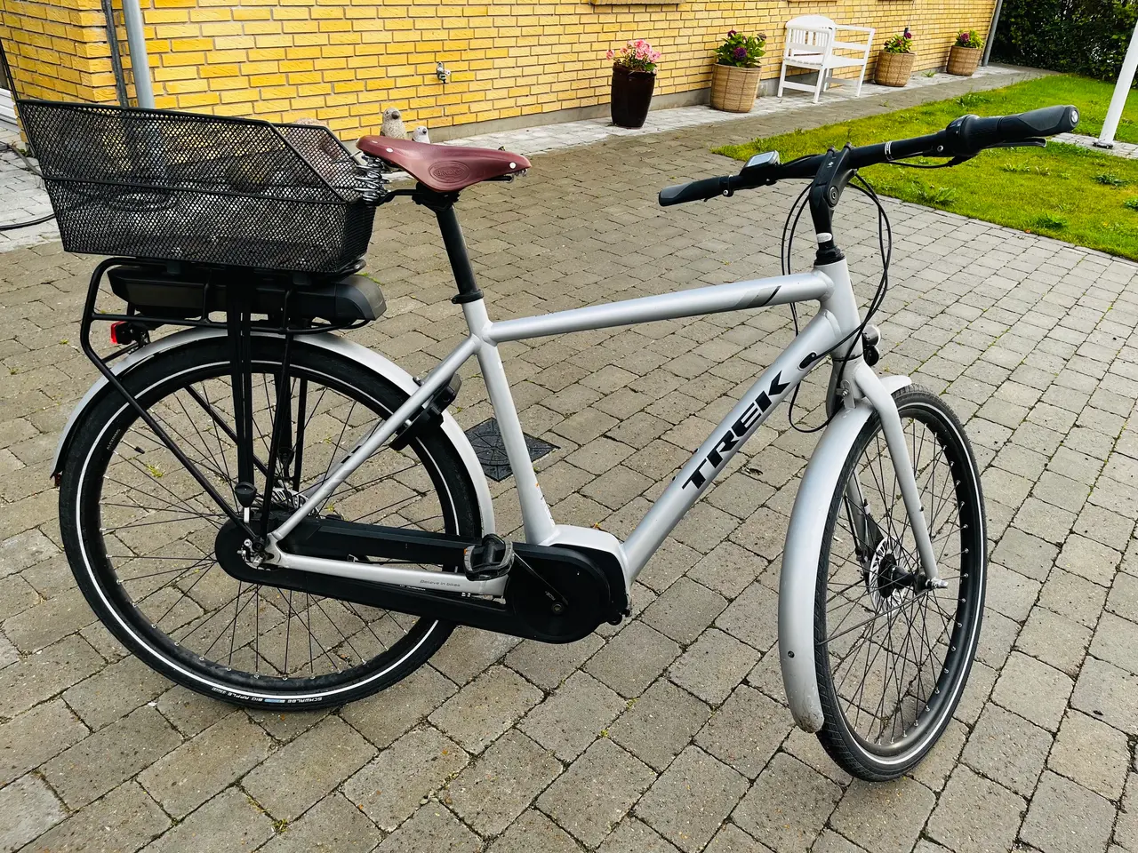 Billede 1 - Solid TREK elcykel med centermotor