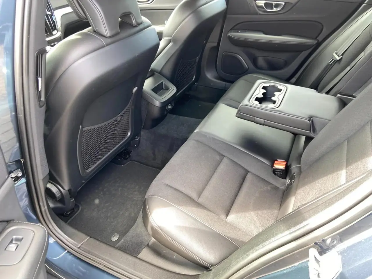 Billede 5 - Volvo V60 2,0 D3 Momentum 150HK Stc 6g Aut.