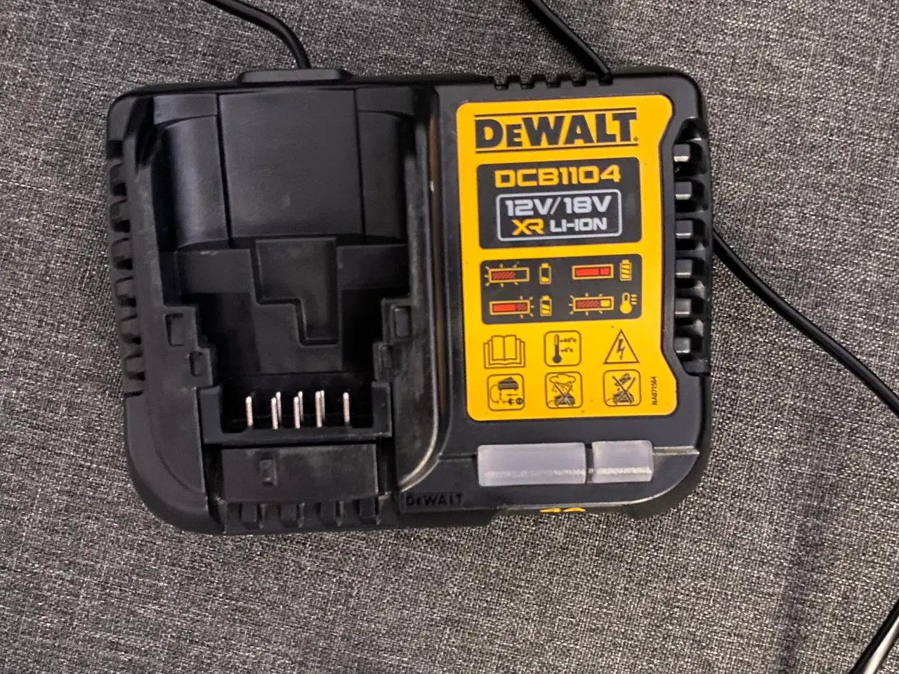 Billede 1 - DeWALT oplader charger 4A