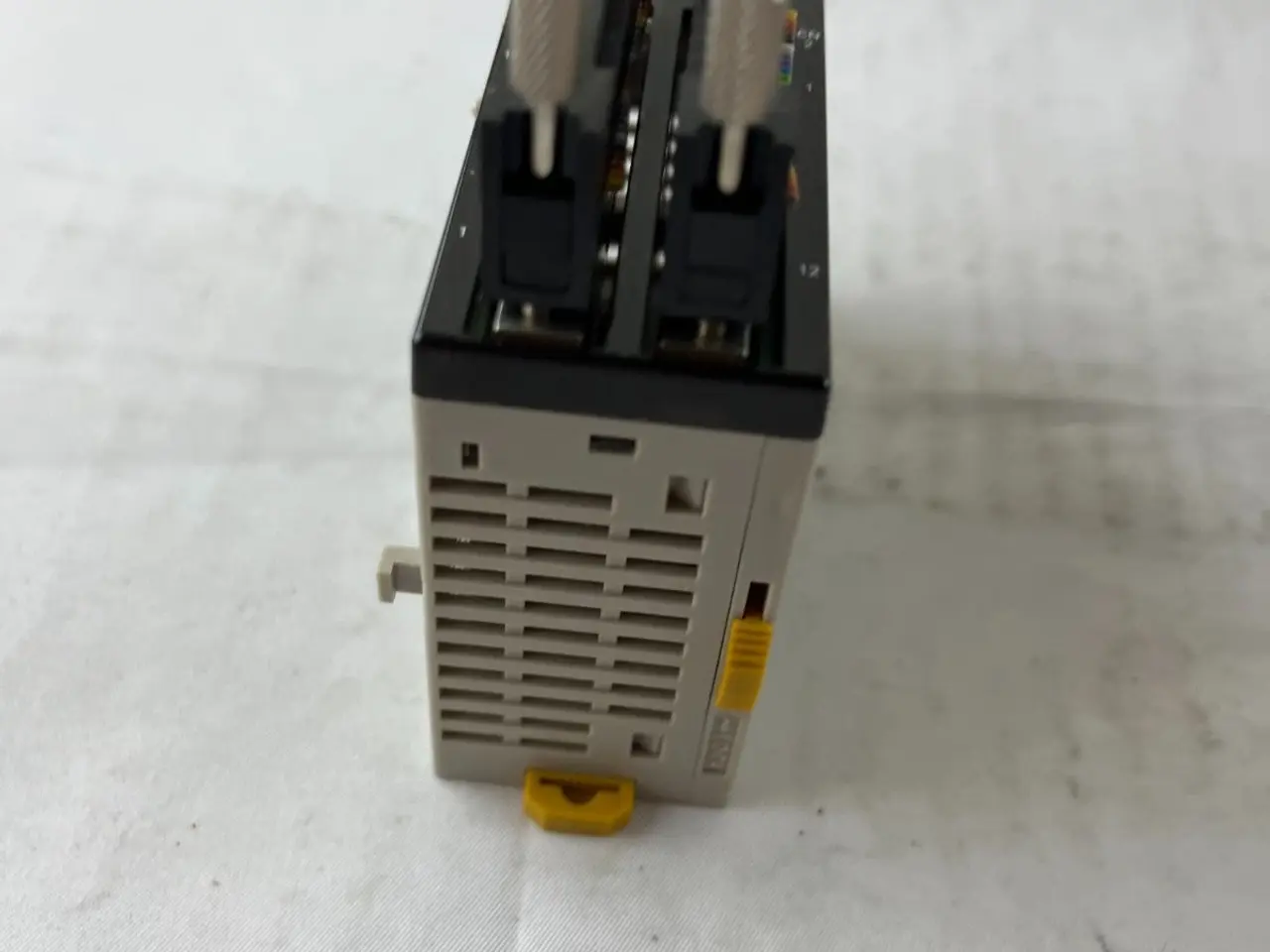Billede 5 - Omron CPM2C-24EDTC I/O Unit 16x 24V DC Inputs 8x