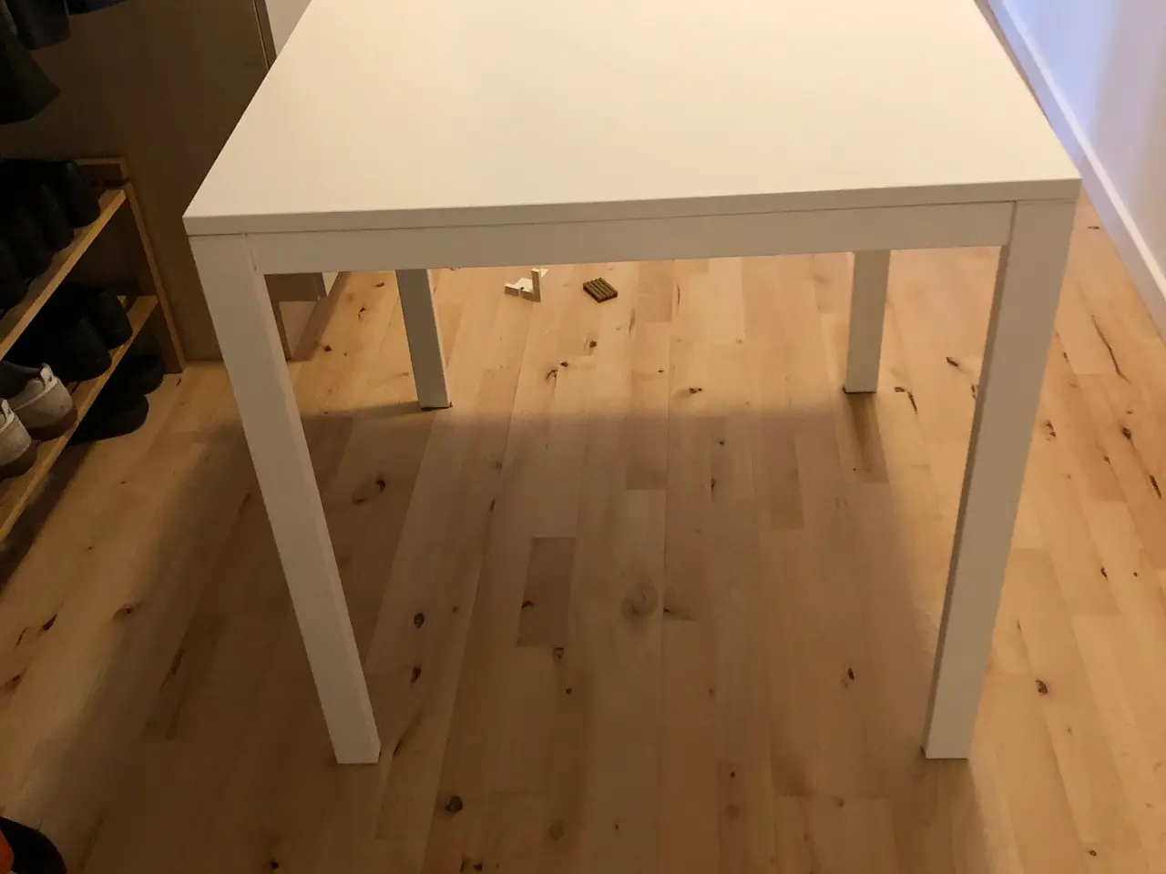 Billede 1 - Spisebord til 4 personer