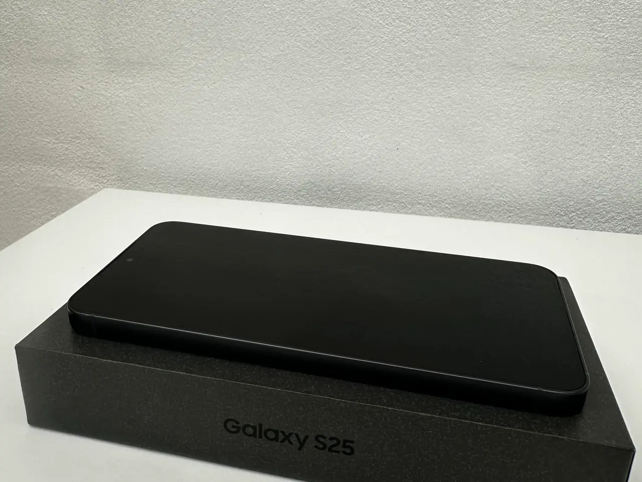 Billede 4 - Samsung Galaxy S25 5G 128GB Sort(Som ny, garanti)