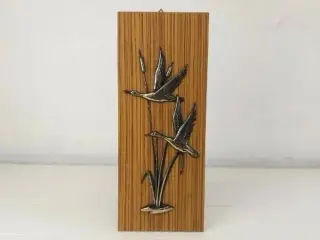 Rrelief med motiv af Svane par
