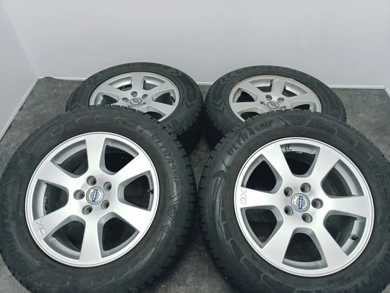 Billede 3 - 5x108 17" ET55 nav 63,4ø VOLVO XC vintersæt
