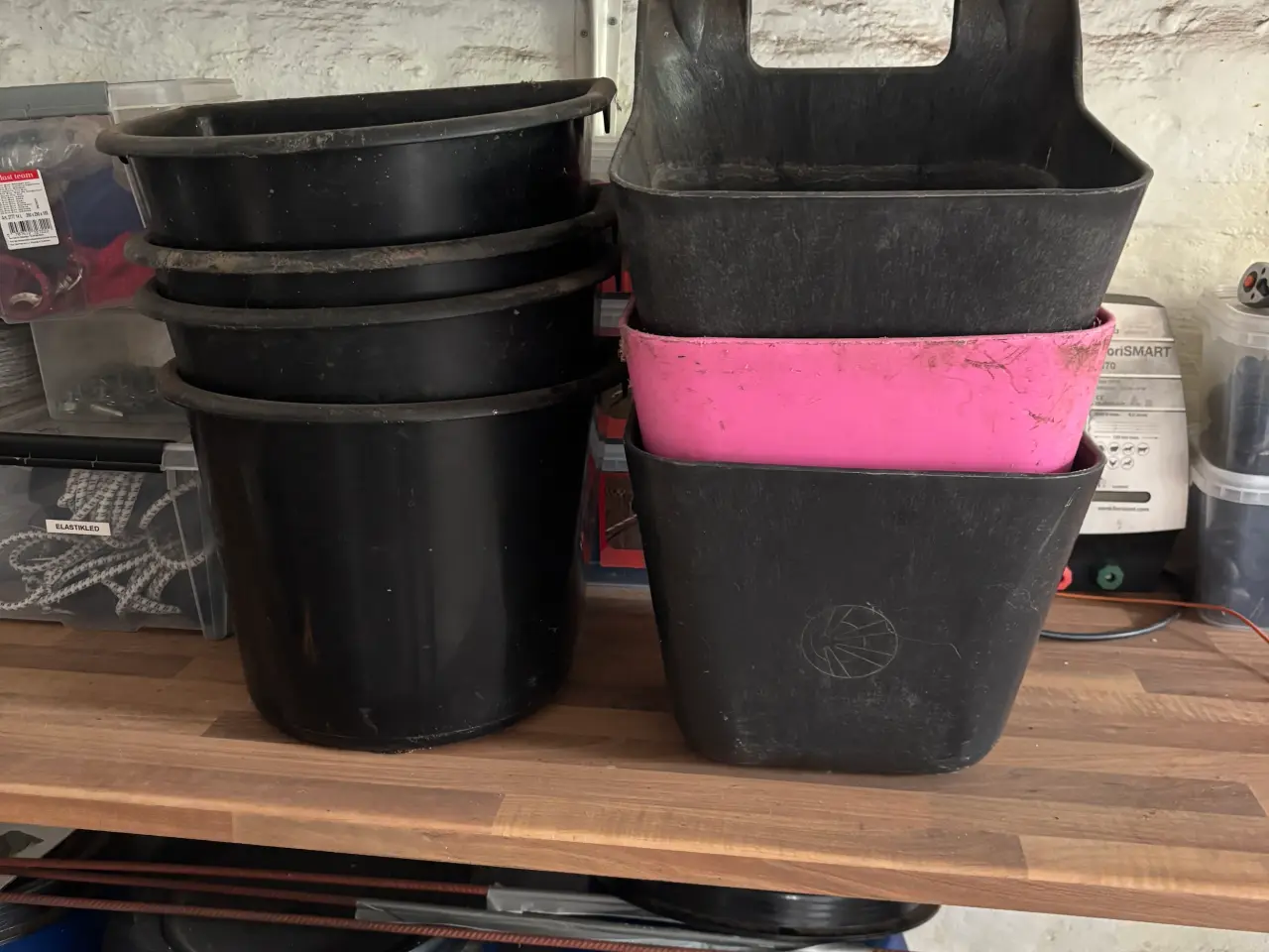 Billede 1 - Transport krybber *3 til højre er solgt*