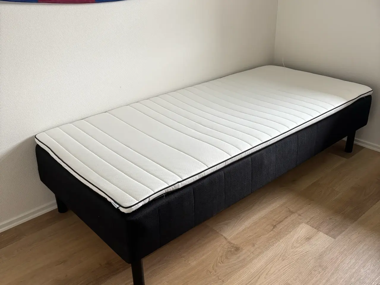 Billede 2 - Jysk Gold B30 seng 90x200