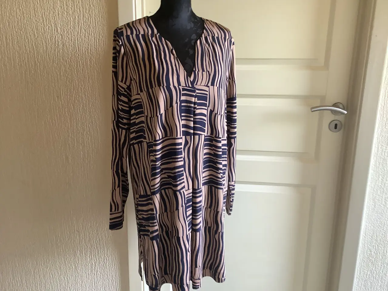 Billede 1 - Helt ny Ulla Popken bluse/tunika/kjole str. 42 