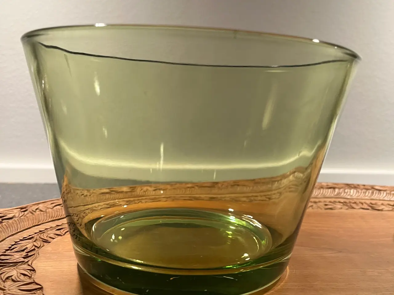 Billede 5 - Grøn glasskål i tykt glas