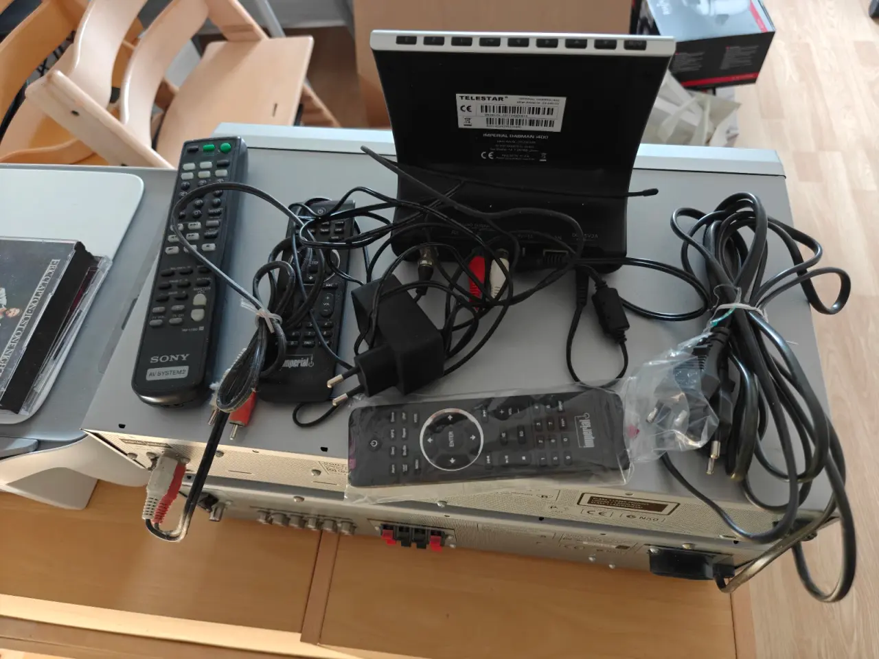 Billede 5 - Sony sølv stereoanlæg receiver+CD-afspiller+i400 