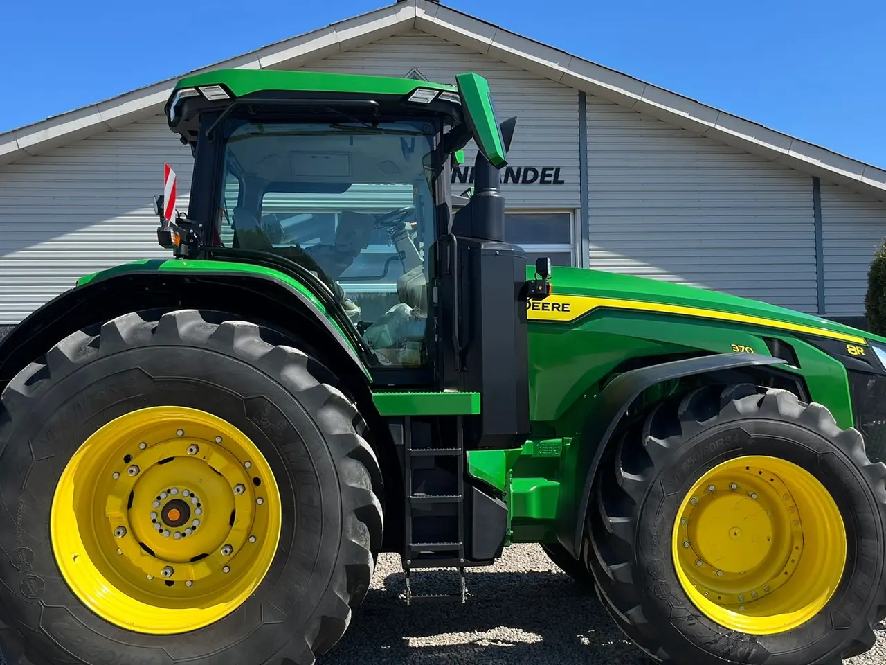 Billede 19 - John Deere 8R 370 Command PRO, med den store Michelin UltraFlex High Traction dæk montering. DEN ER SOM NY.