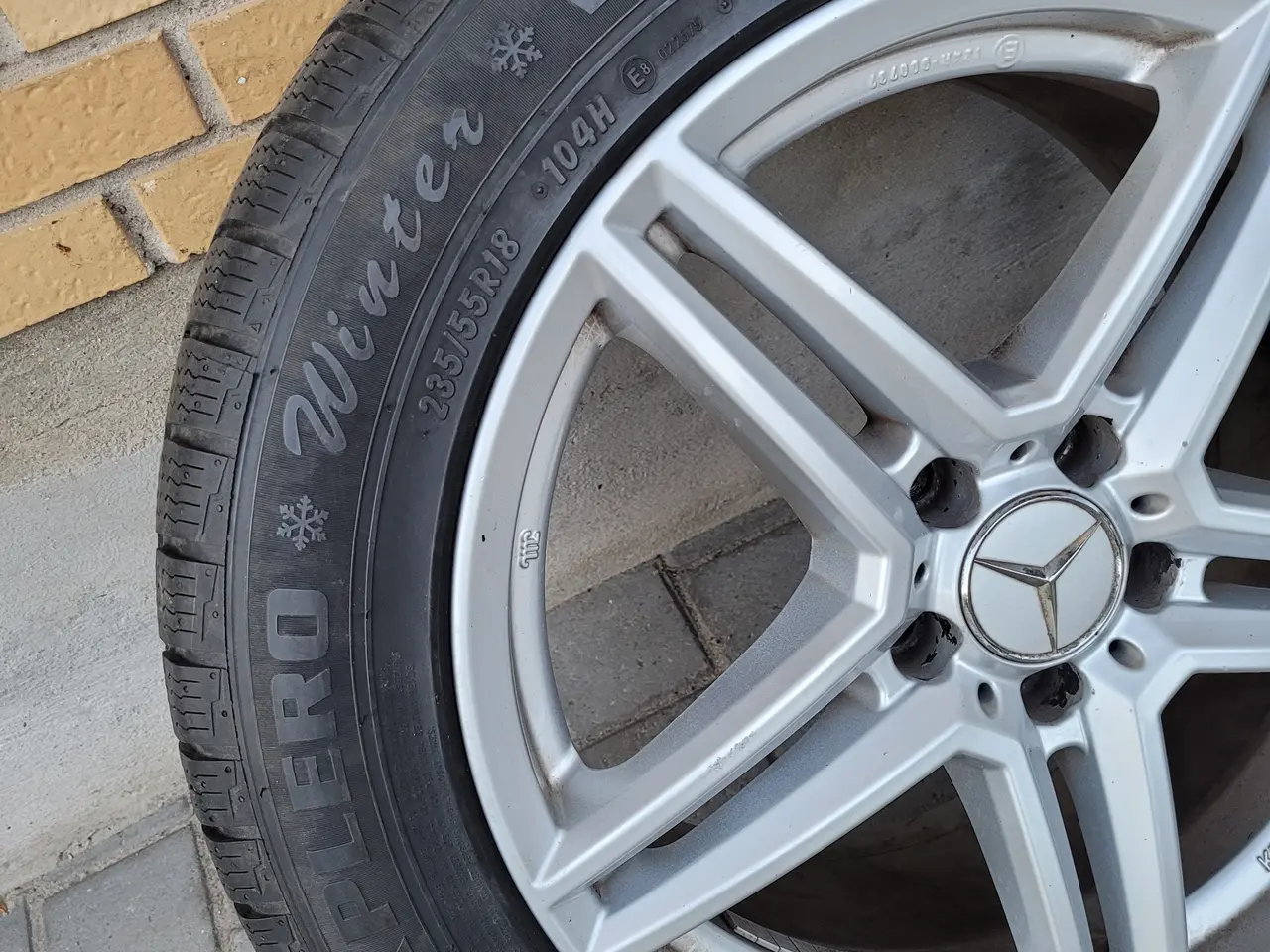 Billede 5 - Vinterdæk med originale Mercedes Alu fælge 4 stk.