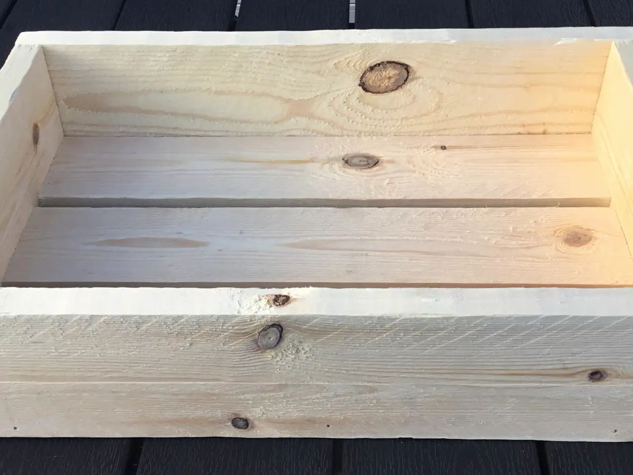 Billede 3 - Træbakke i genbrugstræ fyr 45 x 30