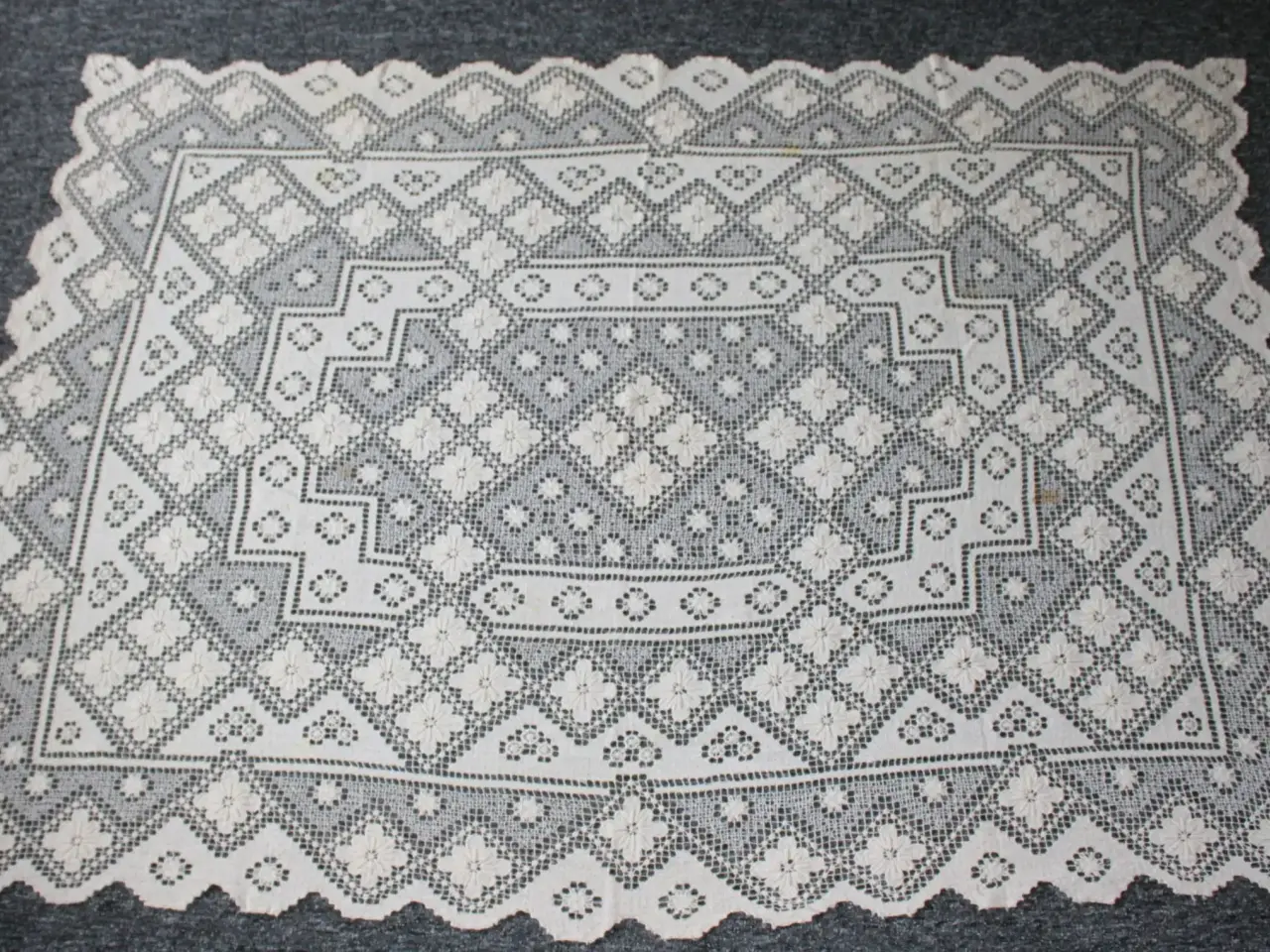 Billede 1 - Hvid dug 108 x 152 cm