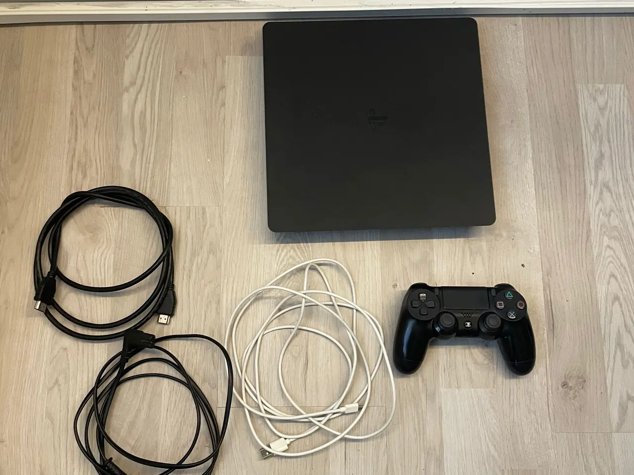 Billede 1 - Sony PlayStation 4 konsol sort
