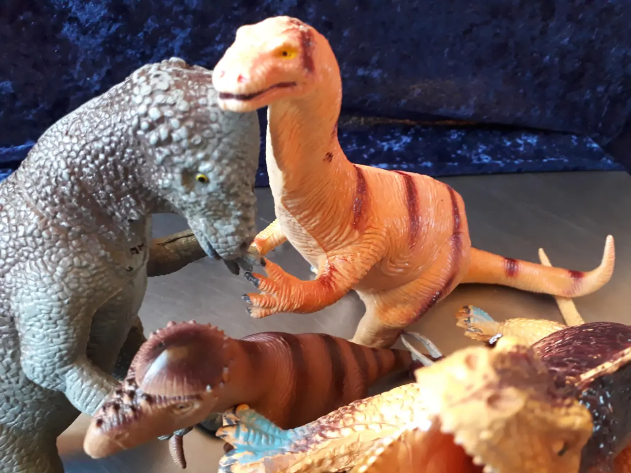 Billede 9 - 2,6 kg Dinosaurer
