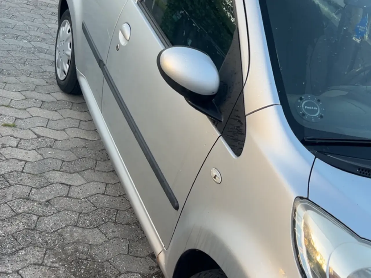 Billede 1 - Flot velholdt Peugeot.