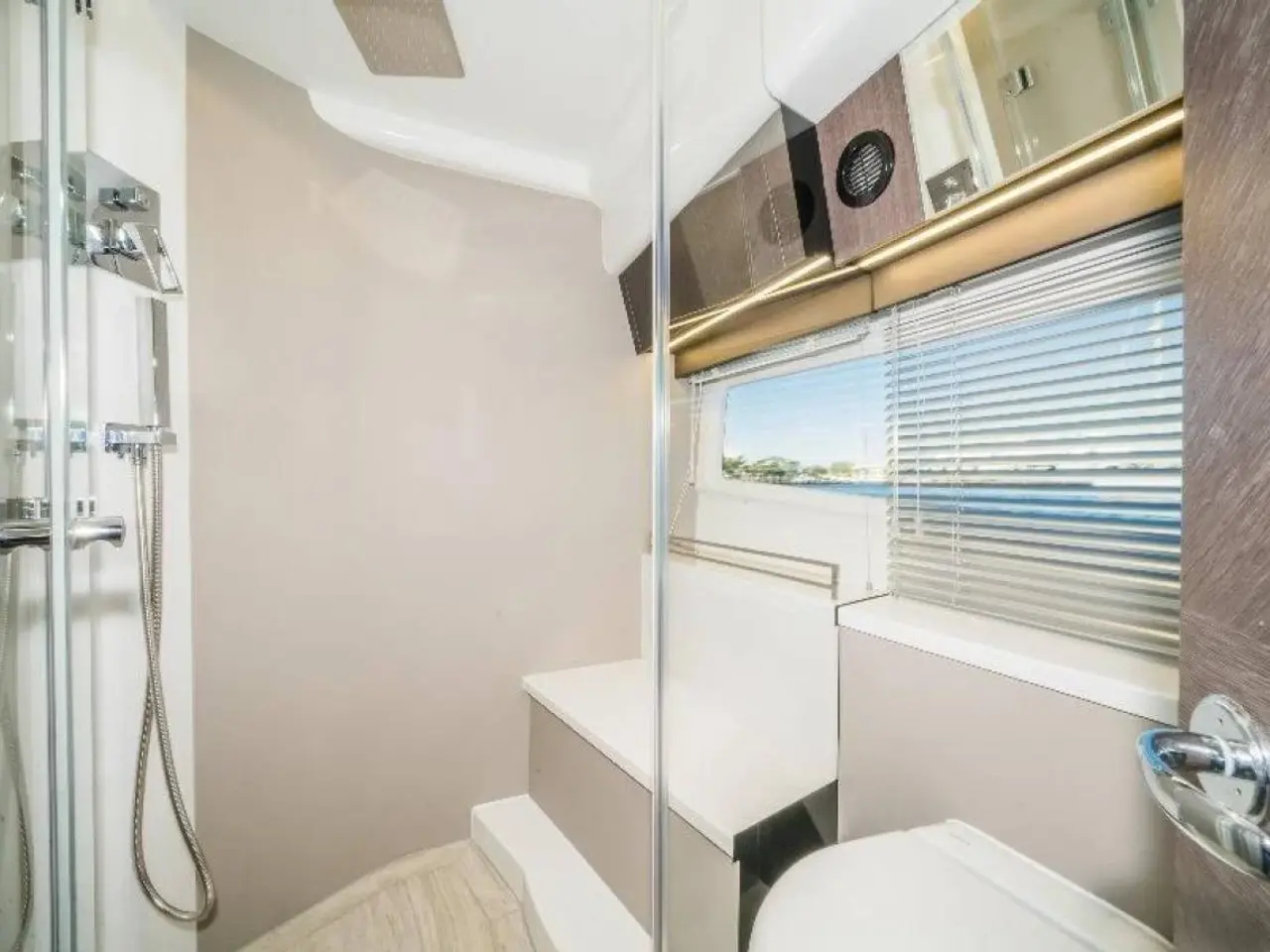 Billede 4 - Galeon 400 Fly