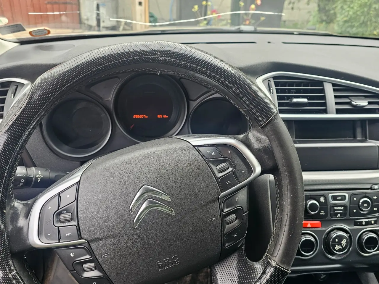 Billede 5 - Velholdt Citroën C4 1.6 HDi (2011) – Masser af kom